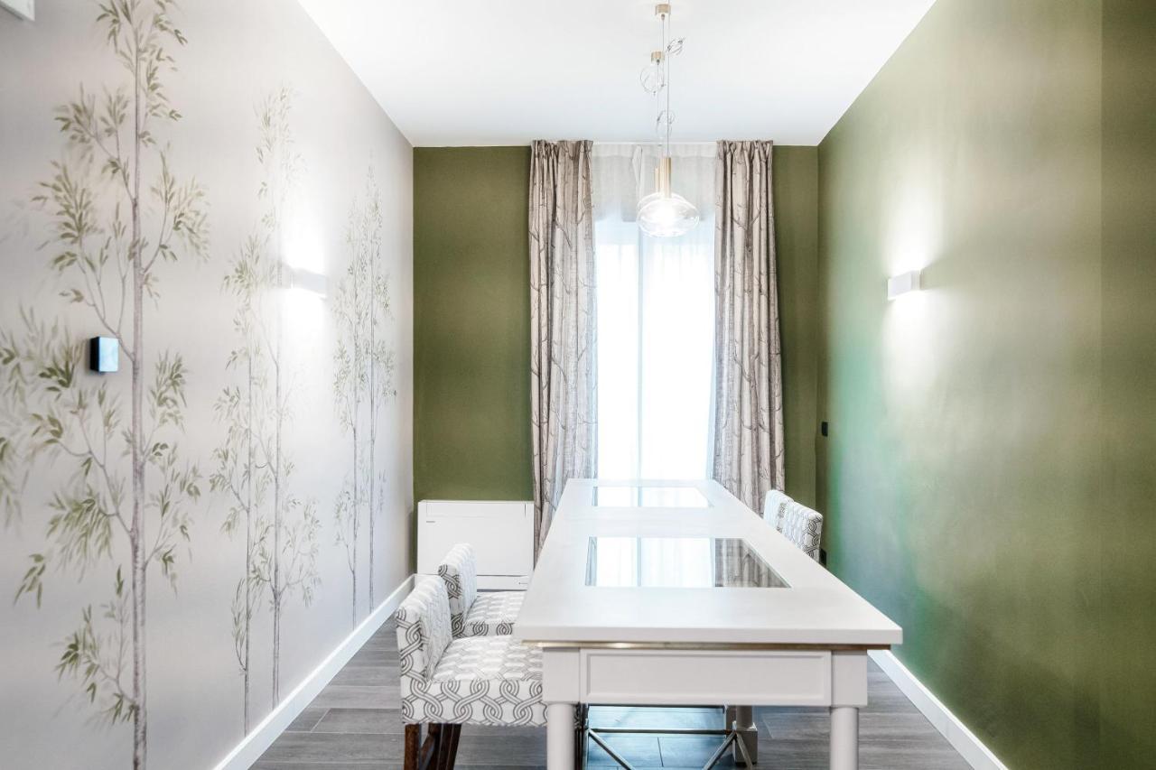In Centro Luxury Rooms Como Exterior foto