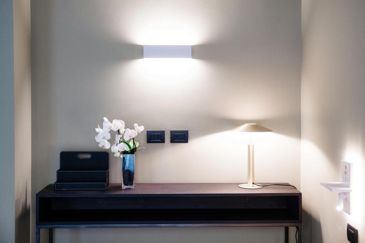 In Centro Luxury Rooms Como Exterior foto