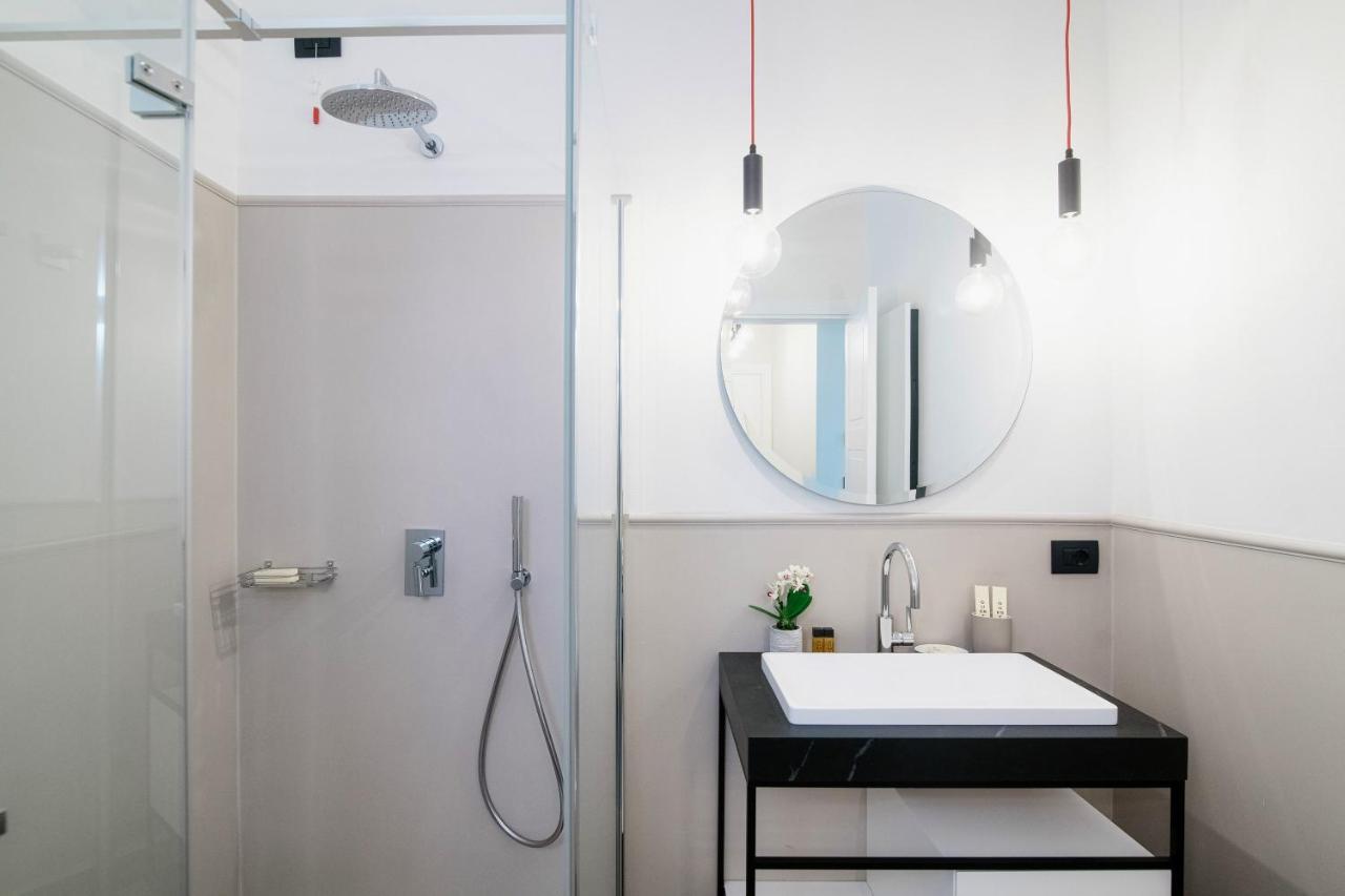In Centro Luxury Rooms Como Exterior foto