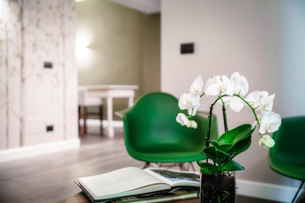 In Centro Luxury Rooms Como Exterior foto